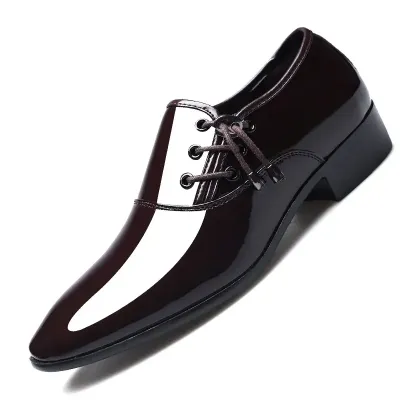 CLASSIC PATENT LEATHER SHOES
